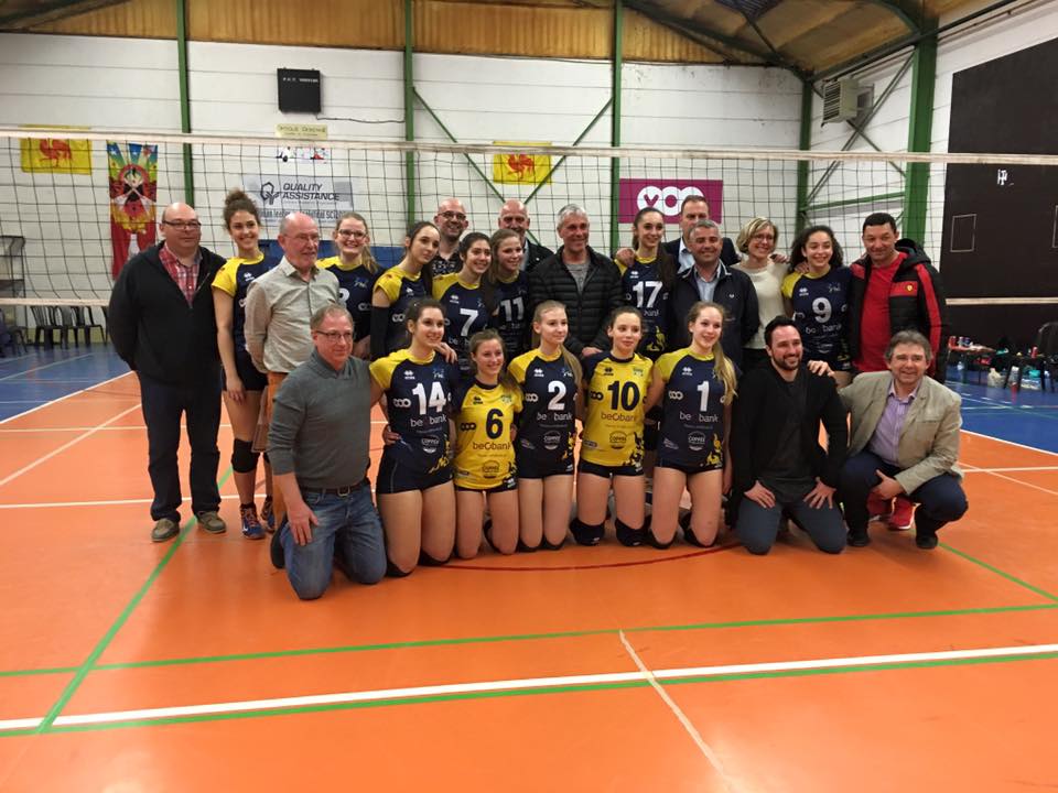 Thuillies champion volley...